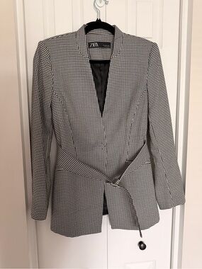 Zara Black & White Houndstooth Belted Blazer Jacket